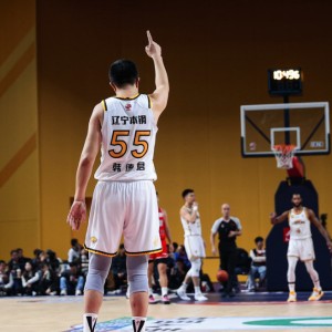 开云-还想再复出！韩德君：光我1个人回辽篮没用 拼了命也改变不了什么